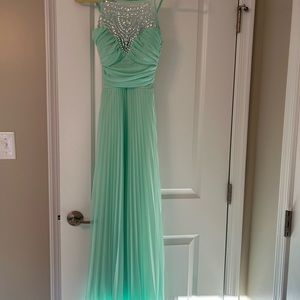 Formal mint green dress size 3/4
